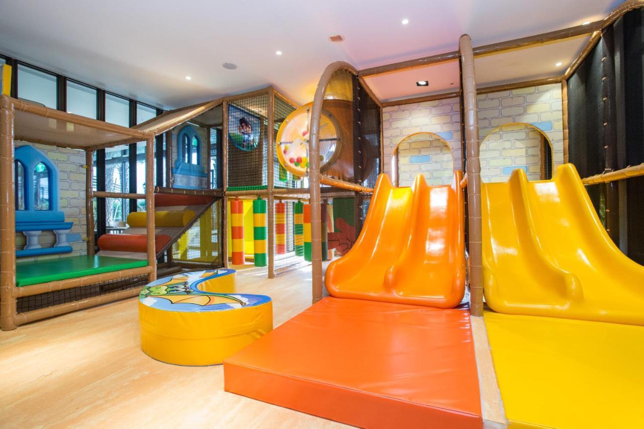 Cuncyue Hot Spring Resort Luodong Exterior foto The children's play area