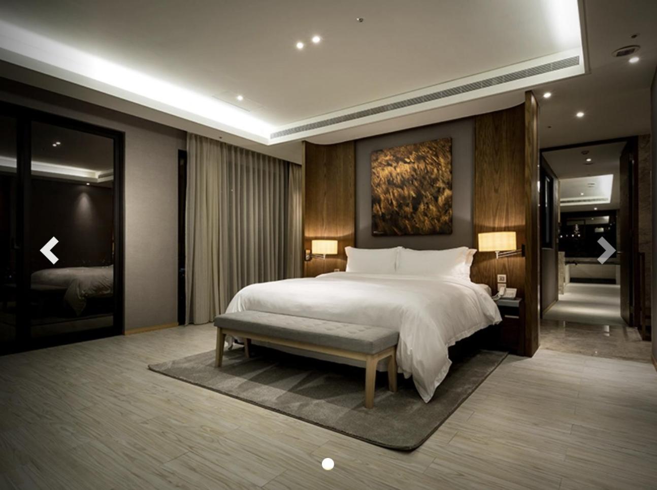 Cuncyue Hot Spring Resort Luodong Habitación foto A bedroom at the Ritz-Carlton, Maldives
