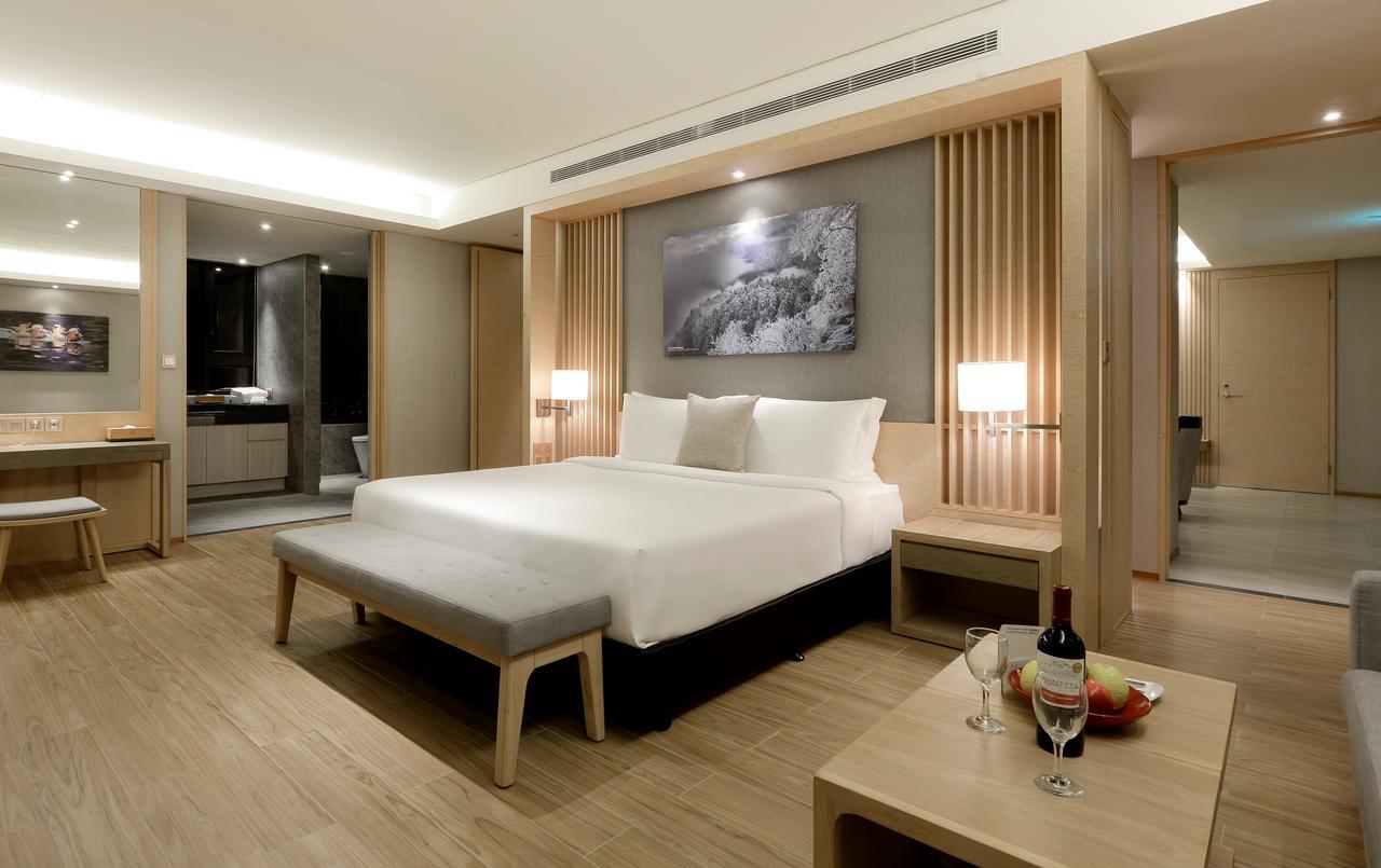 Cuncyue Hot Spring Resort Luodong Exterior foto Deluxe Suite