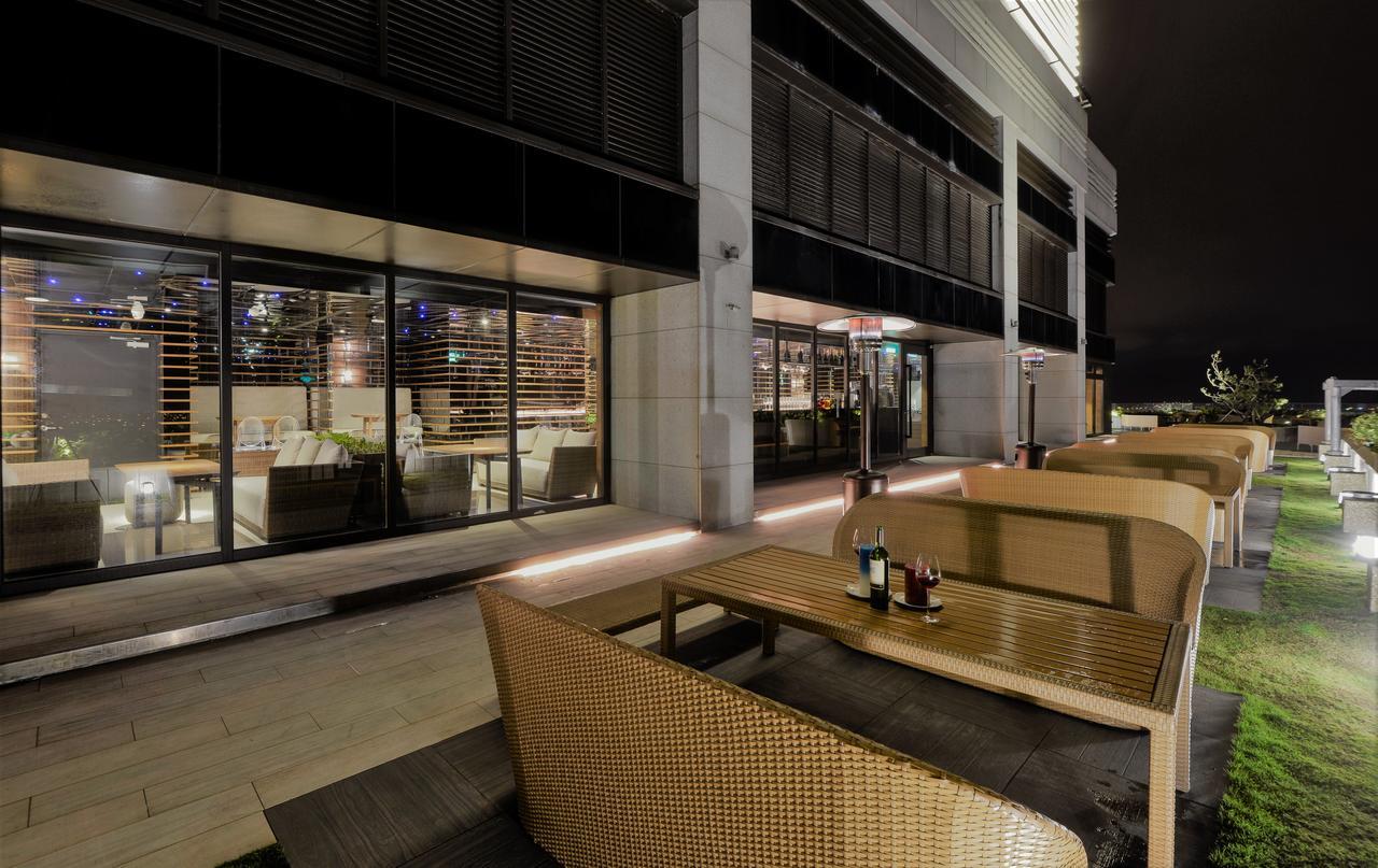 Cuncyue Hot Spring Resort Luodong Exterior foto The Terrace